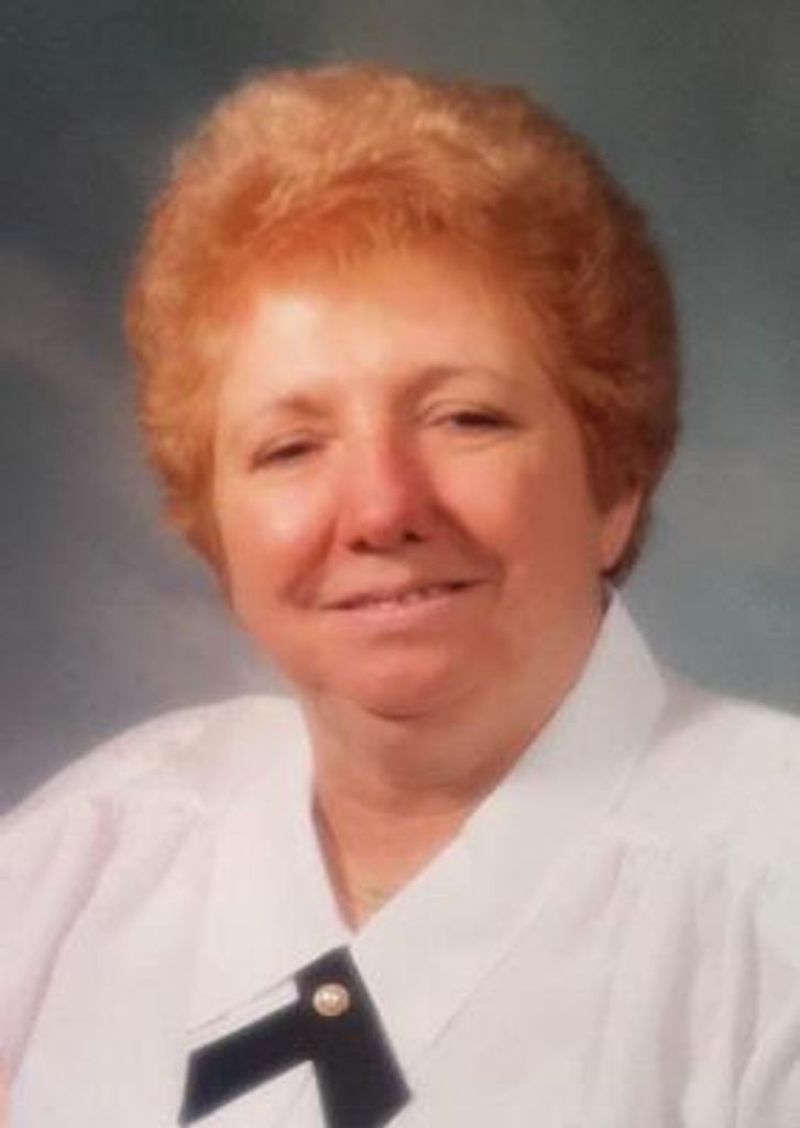 Carolyn Devon Roberts Profile Photo