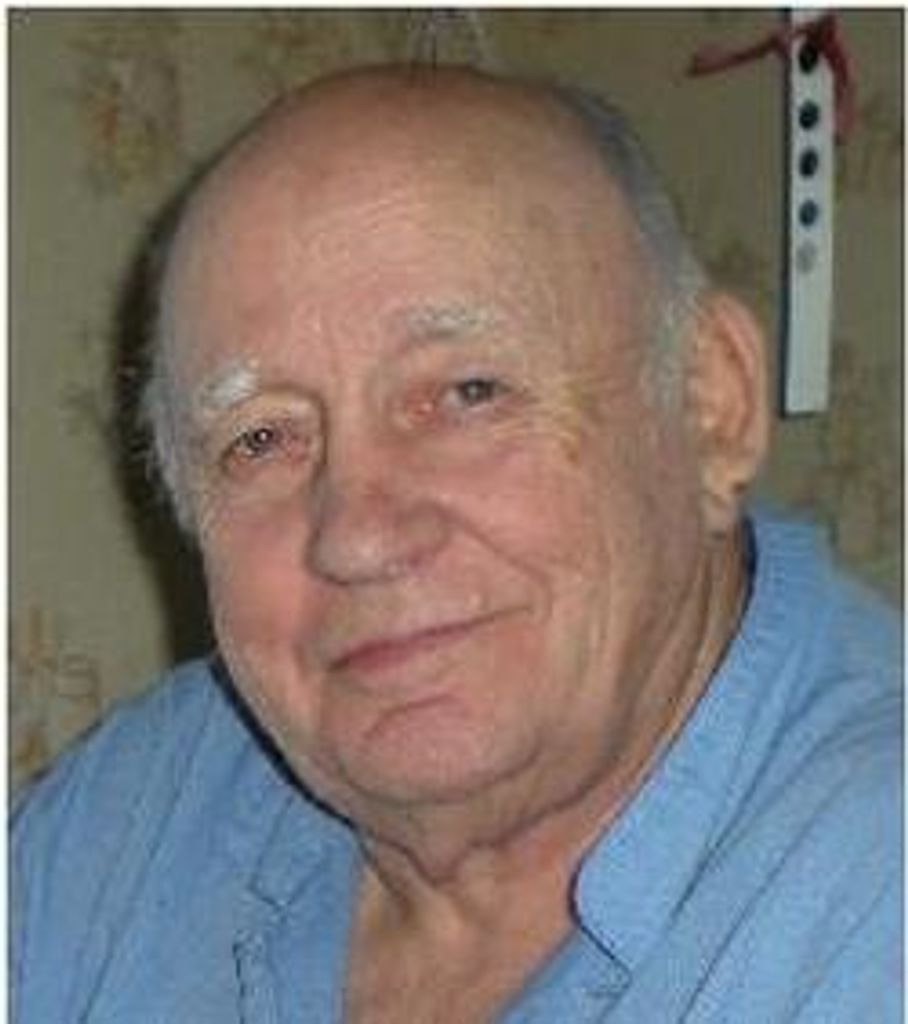 Robert Lee Young Profile Photo