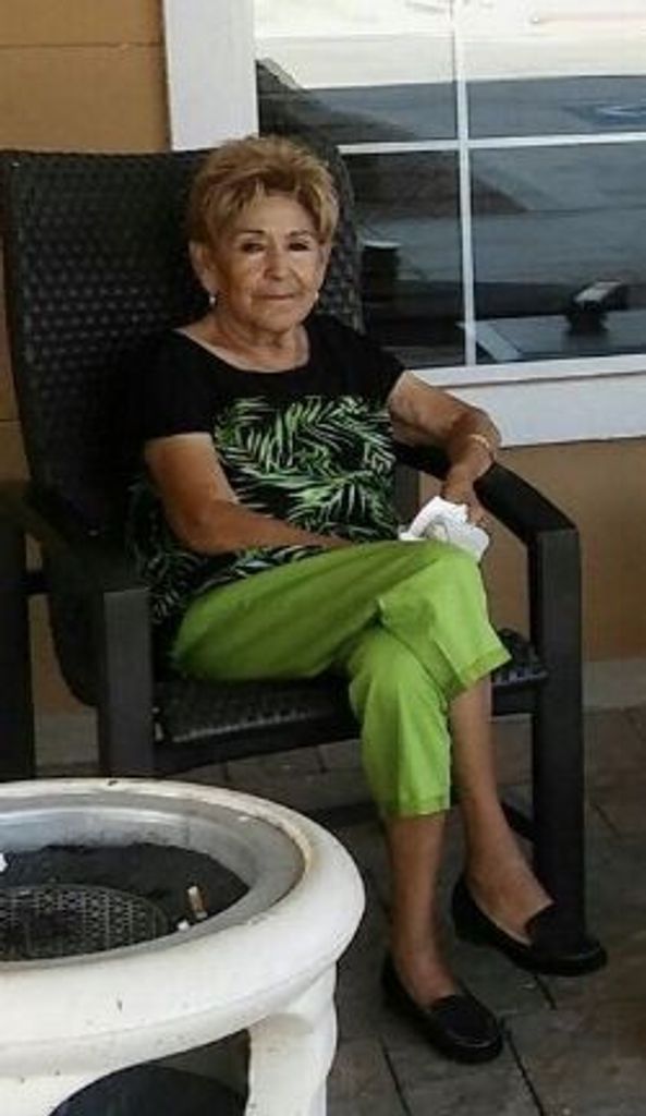 Yolanda Salazar