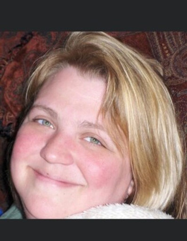 Suzanne E Holubiw Profile Photo