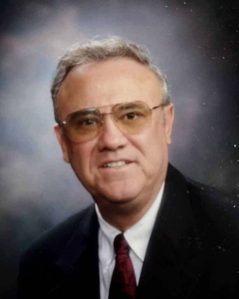 George Thomas "Tommy" Lee Profile Photo