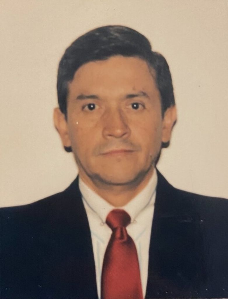 Carlos M Quimbaya