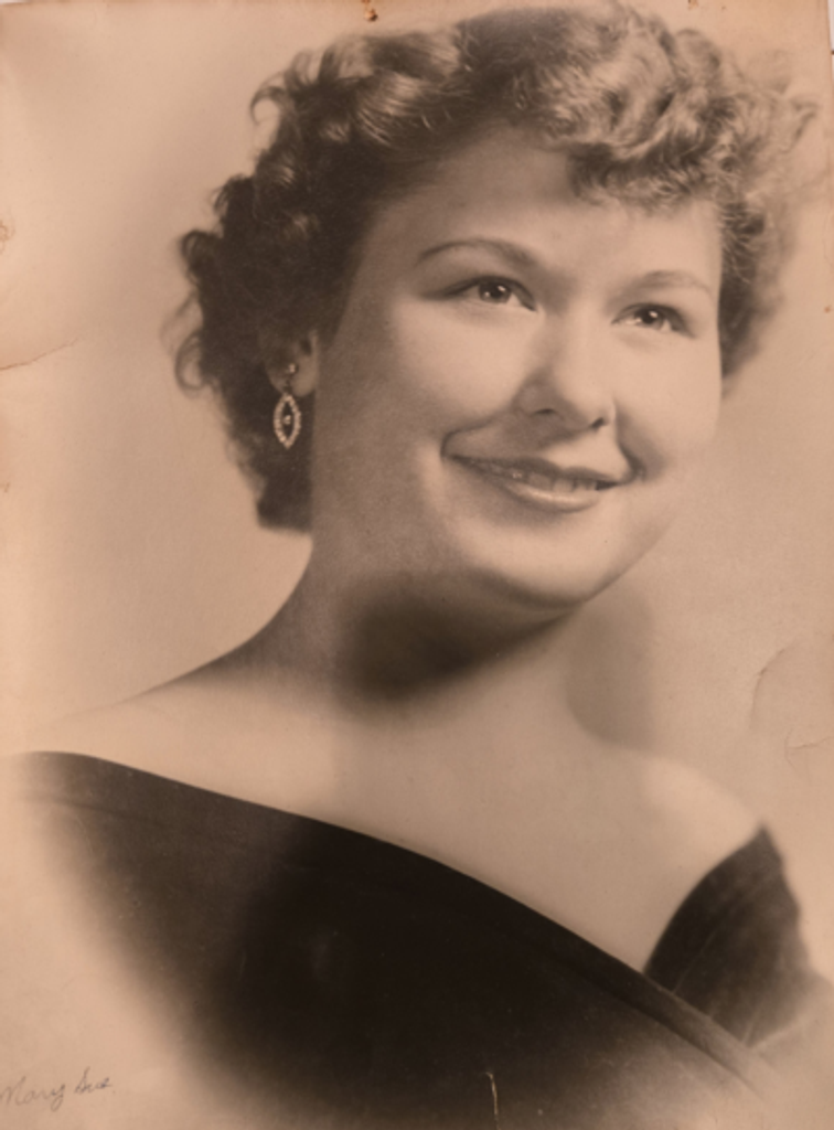 Mary Sue Arnold