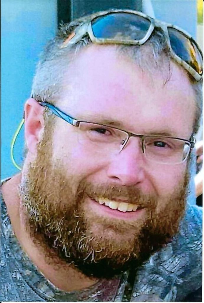 Derek Todd Burton Profile Photo
