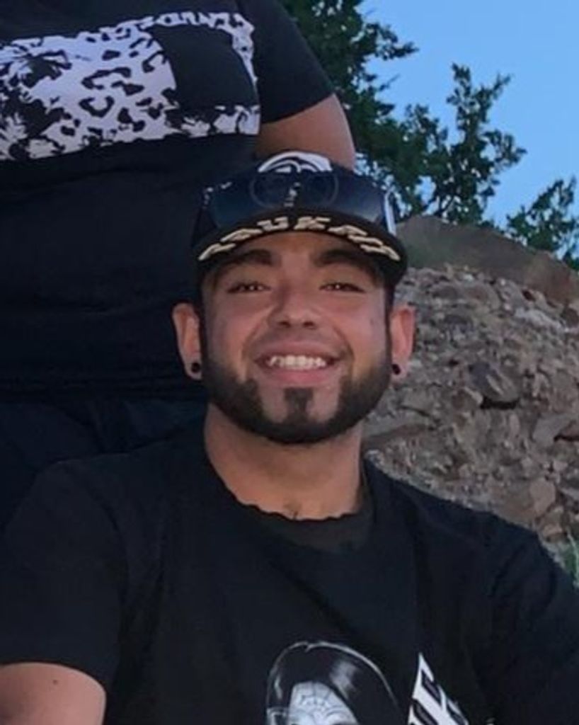 Joaquin Aron Mendoza Profile Photo