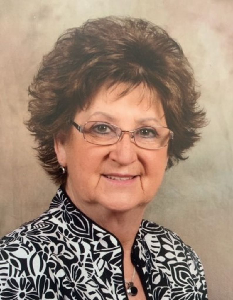 Wanda Hutsell (Taylor)  Howell