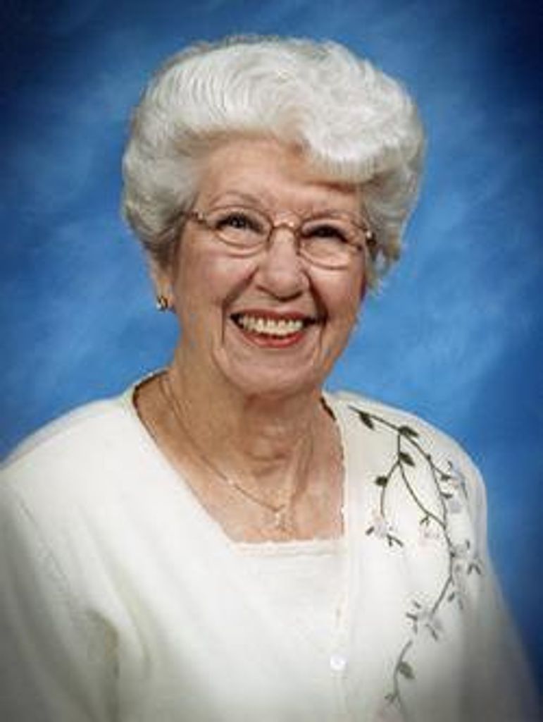 Wanda Louise 'Lou' Holcomb