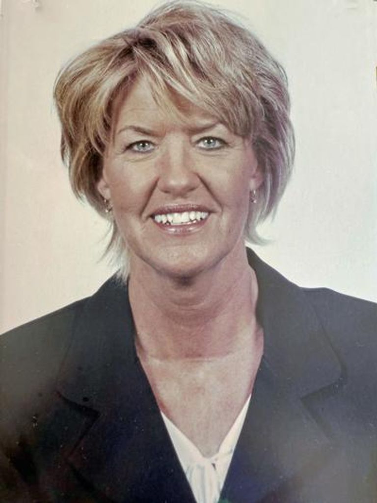 Linda Farnsworth Williamson Profile Photo