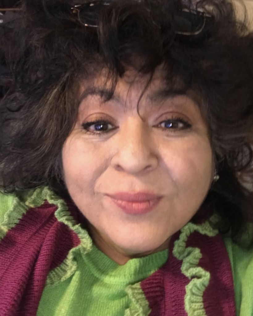 Elvia Shope Profile Photo