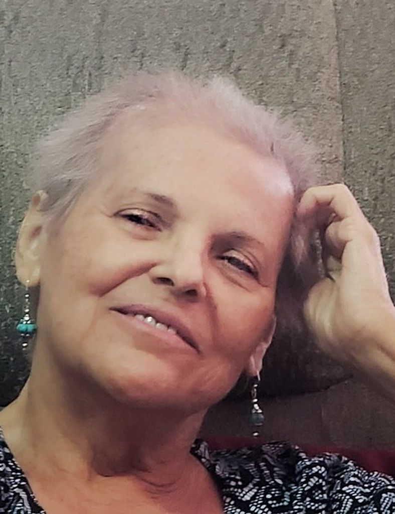 Leni Carvalho