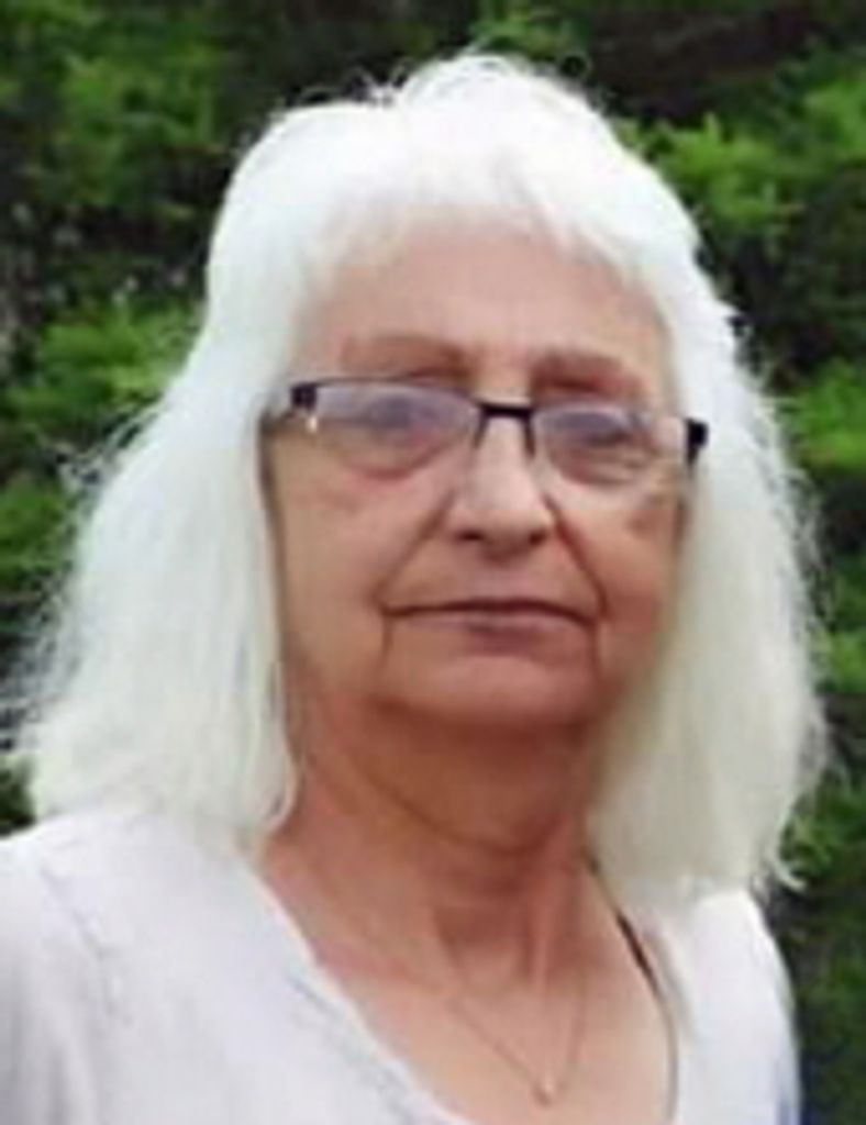 Linda  Eileen  Lown 