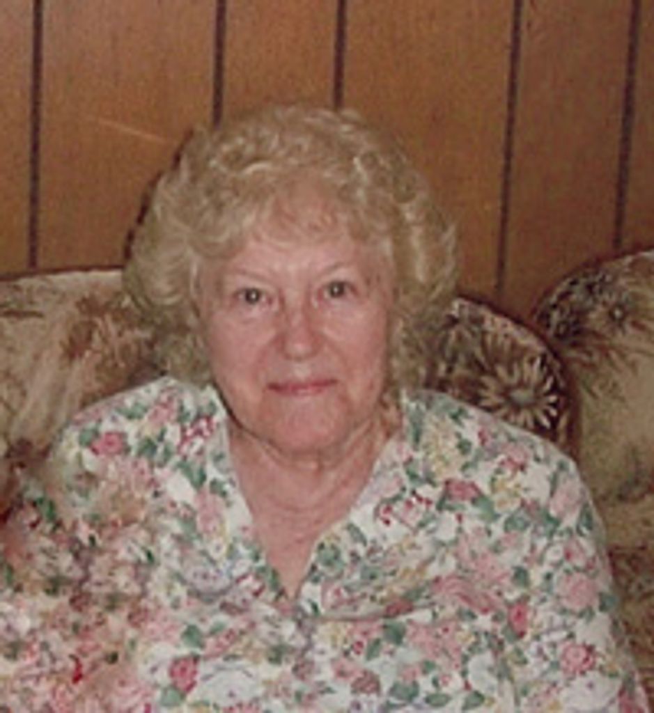 Dorothy "Dottie" Marie (Badendieck)   Lea Profile Photo
