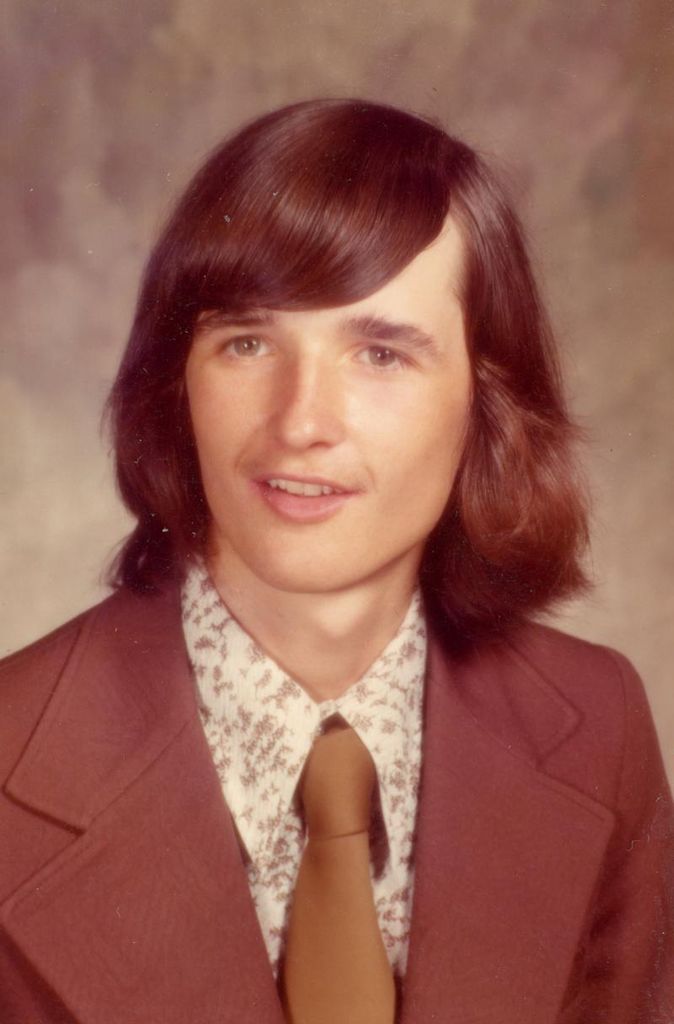 Elliott Joseph Riehl Profile Photo