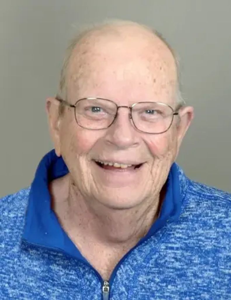 Tom Phillips Profile Photo
