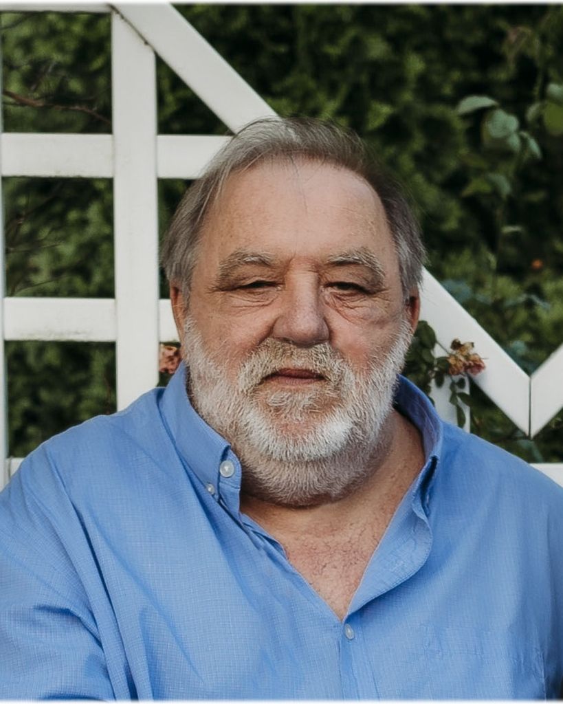 Dennis Elton Hunt Profile Photo