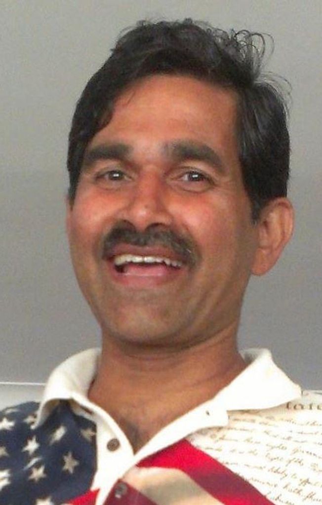 Thommen Mathew Poozhikunnel Profile Photo