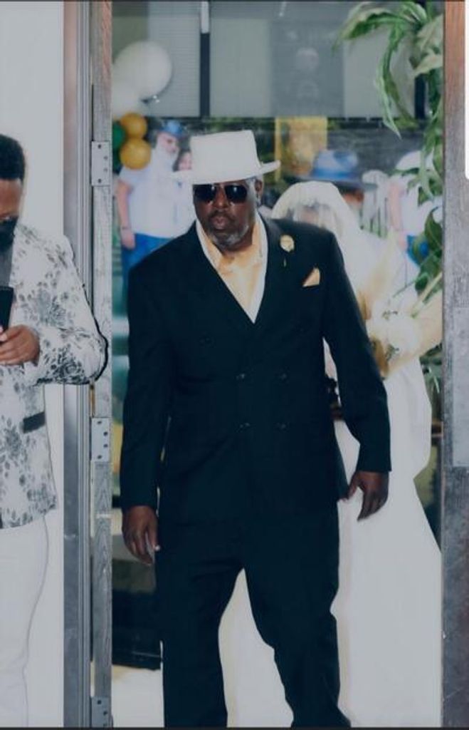 Ricky Hogg Profile Photo