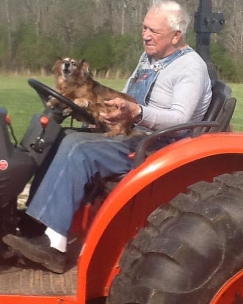Earl Wayne "Tractor Man" Cates