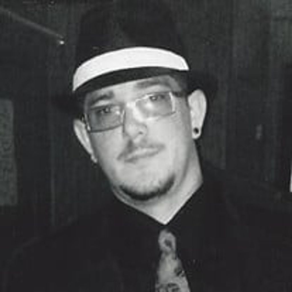 Sean Noah Storts Profile Photo