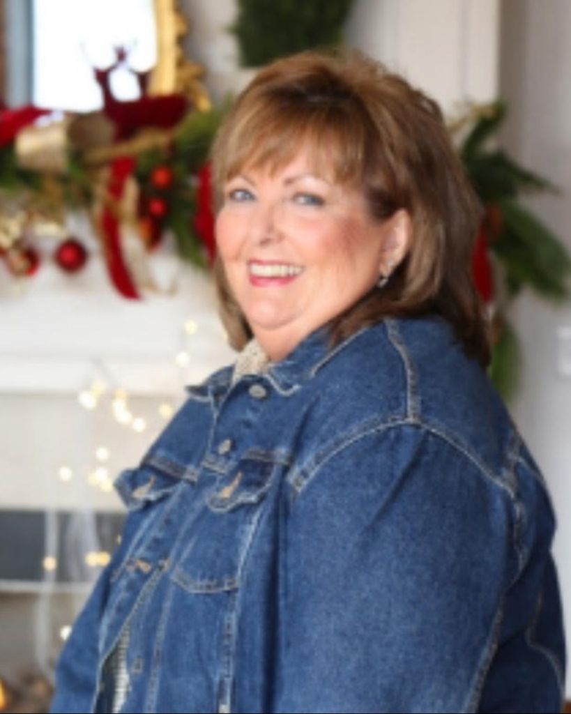 Tina White Smith Profile Photo