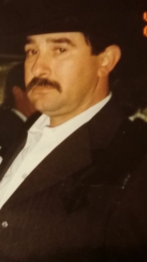 Reynaldo Robles Profile Photo