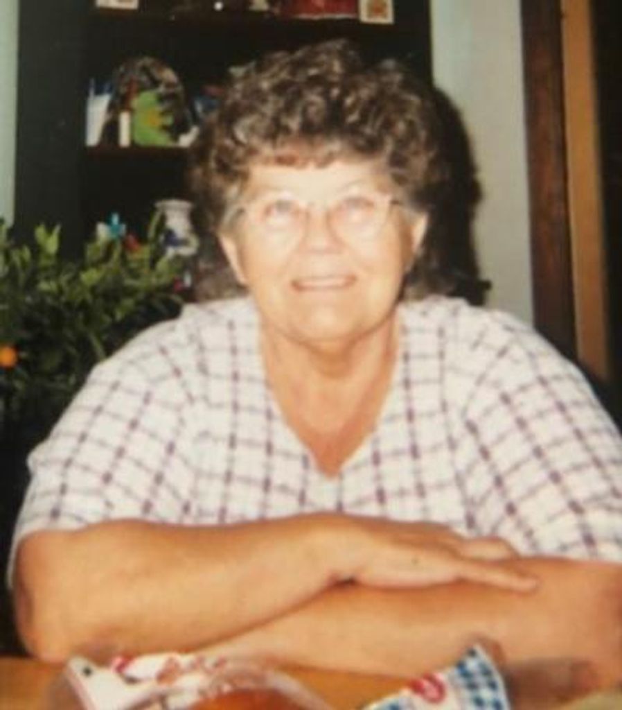 Patricia Mae "Pat" Enyart Profile Photo