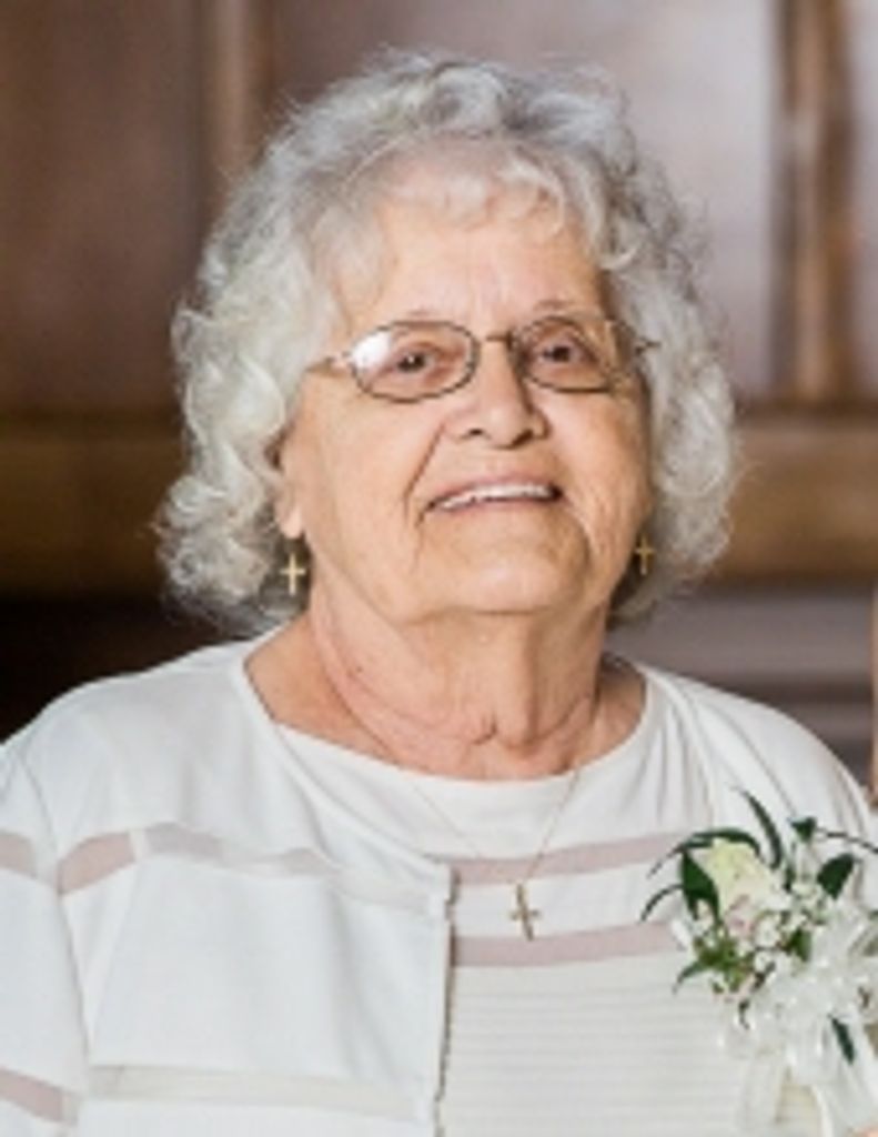 Lois Lee  Tipton