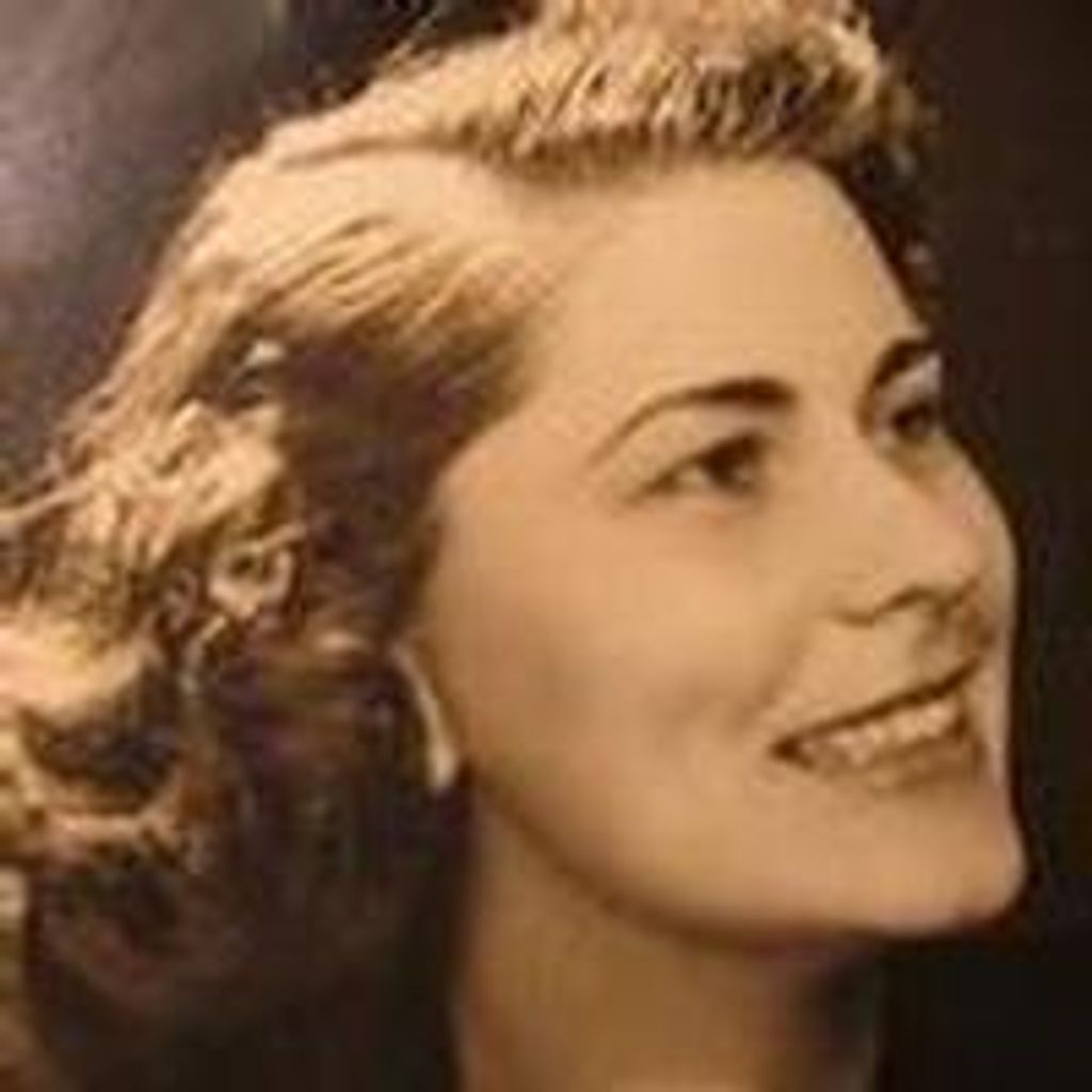 Christine Louise Kelly