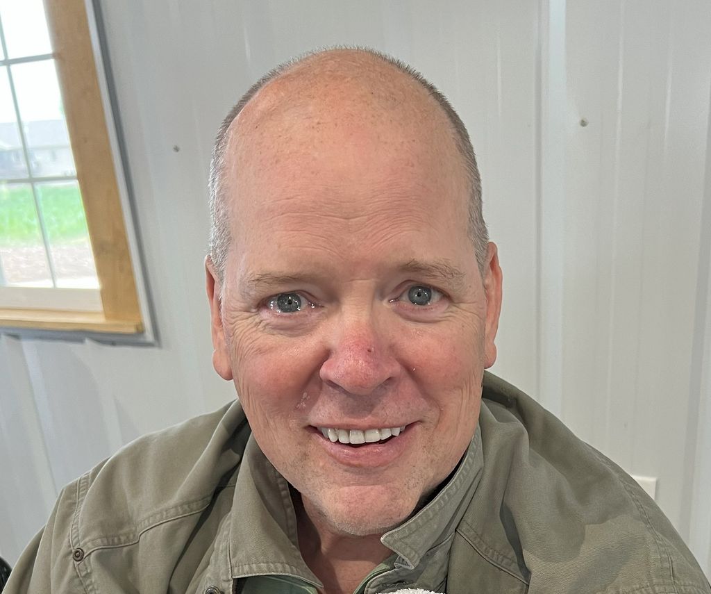 Charles "Chuck" Davis Profile Photo