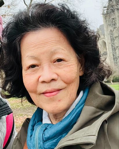 Helena Hing-Ling Au's obituary image