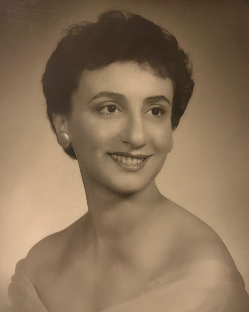 Clara Macri Profile Photo