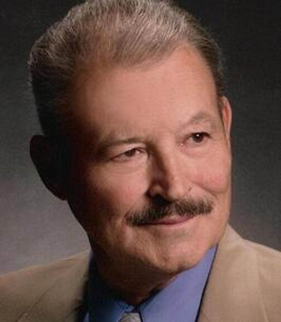 Daniel Busta