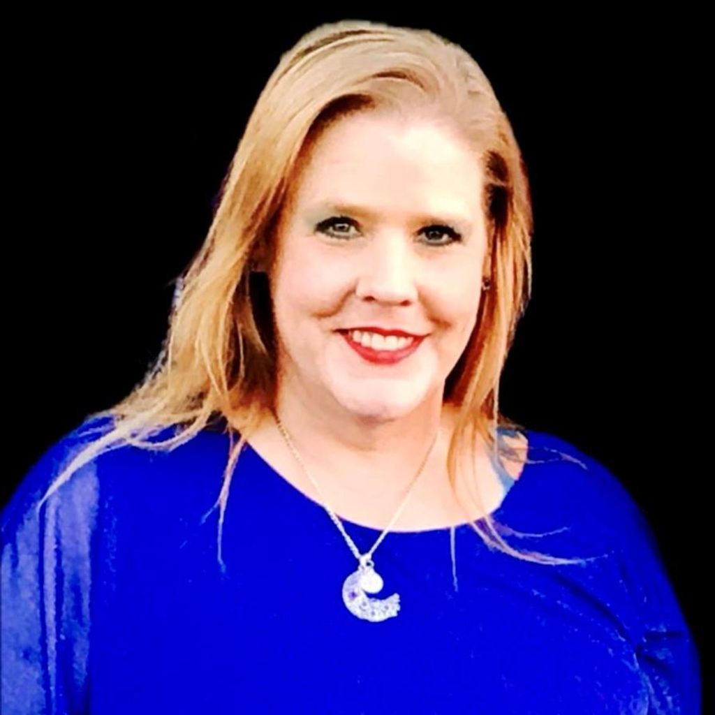 Suzanne Lynne Greaves Profile Photo