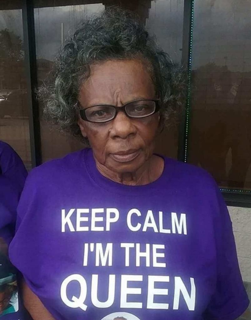 Eloise Devone Register Profile Photo