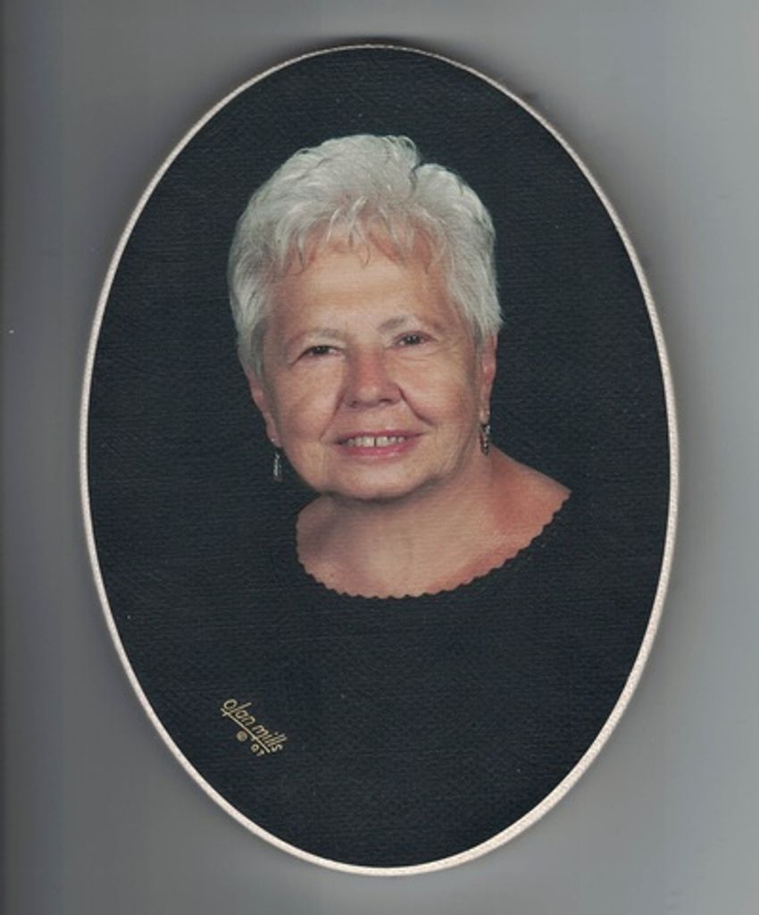 Elizabeth "Betty" White (Nee Voshell)