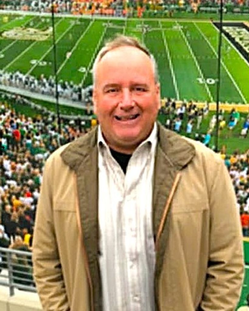 Troy Brian Russell Profile Photo