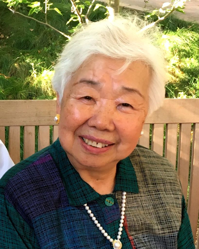 Claudia Low