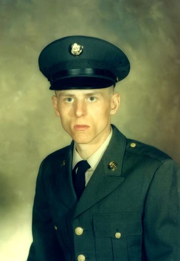Alan Scholten photo gallery thumbnail 14 of 40