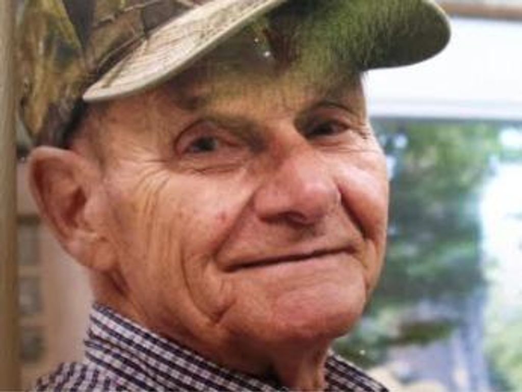 Carl Howard Cooper Profile Photo