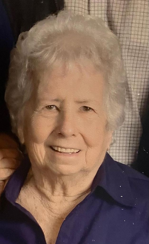 Mattie Lee Weiss Profile Photo