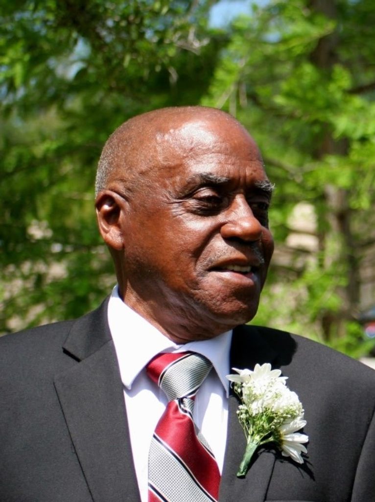 Lowde Robinson Profile Photo