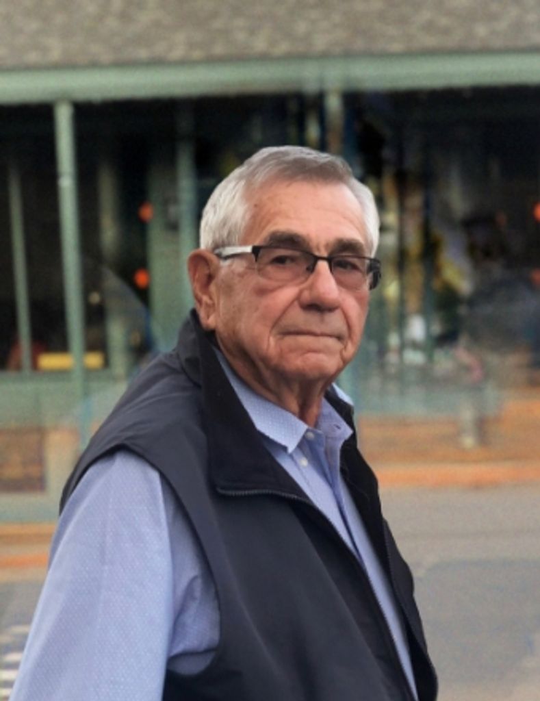 Robert "Bob" Cecil Bruce