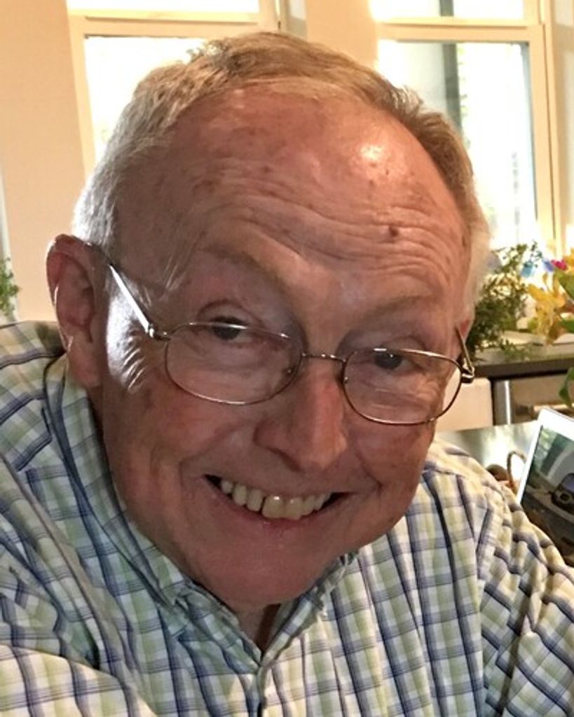 Charlie Hooper Profile Photo