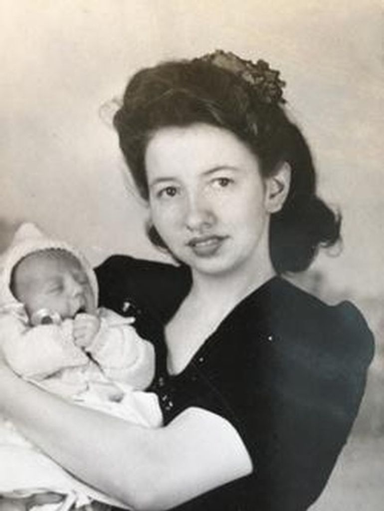 Vivian Maxine Turner