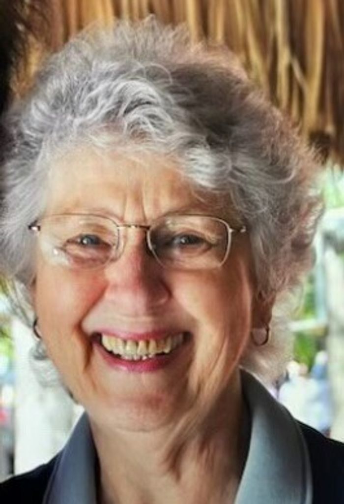 Suzanne Makinson Profile Photo