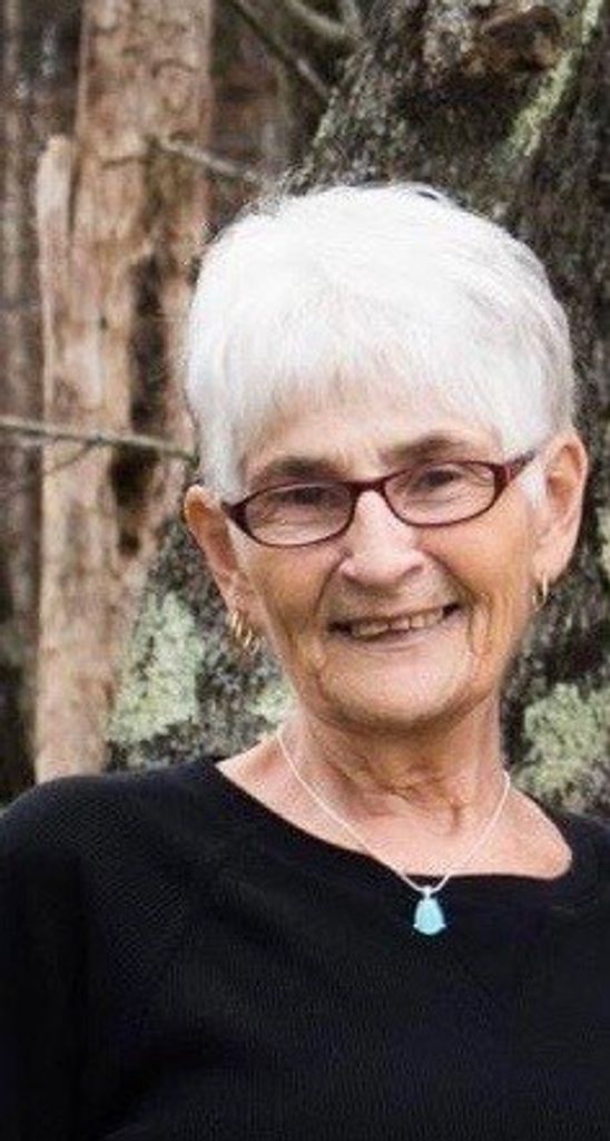 Linda Landry Profile Photo
