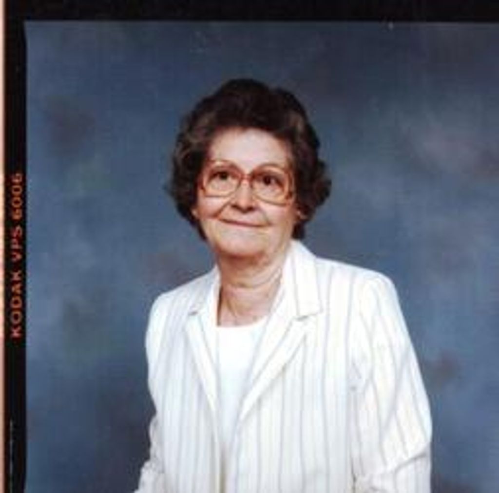 Lavenia Dye Hollis