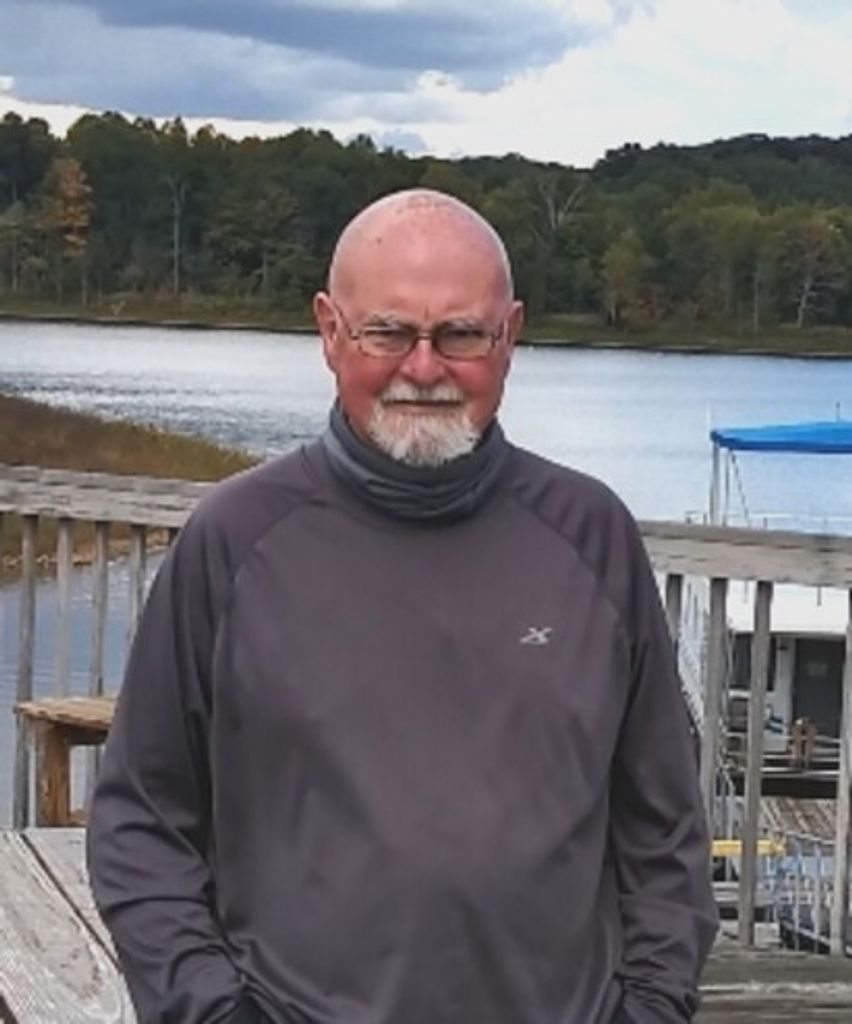 Gary W Wiggington