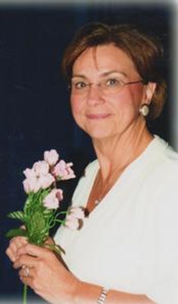 Linda S. Lee Profile Photo