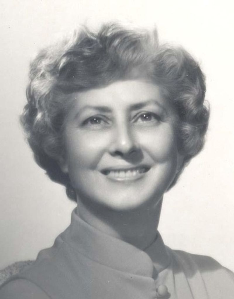 Nellie Law Cross Profile Photo